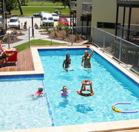 Emu's Beach Resort - Accommodation Batemans Bay