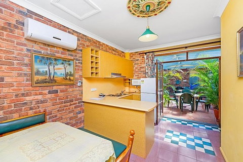 Ettalong Beach Tourist Resort - Accommodation Batemans Bay 2