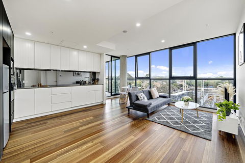 Executive City-centre Apartment With Parking - Accommodation Batemans Bay 0