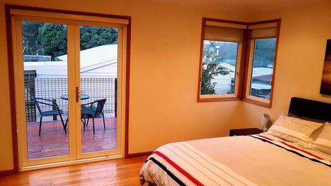 Family Getaway In Eildon - Pet Friendly - Accommodation Batemans Bay 0