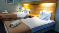 Book Rockhampton Accommodation Vacations Accommodation Batemans Bay Accommodation Batemans Bay