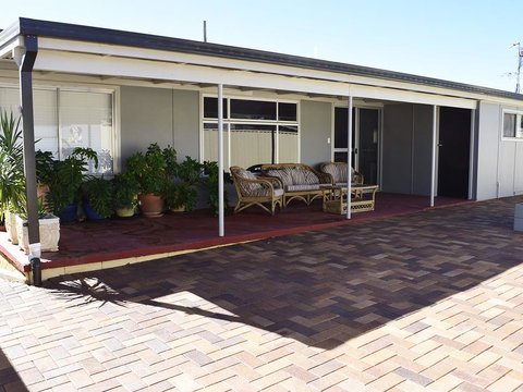 Fossickers Cottages - Accommodation Batemans Bay 2