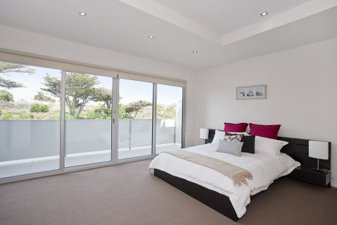 Four Kings Apartment - Deluxe 2br #3 - Accommodation Batemans Bay 3