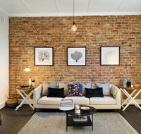 Fox and Hound - Accommodation Batemans Bay