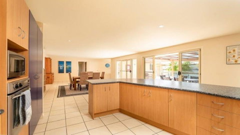 Frangipani Hideaway - Accommodation Batemans Bay 1