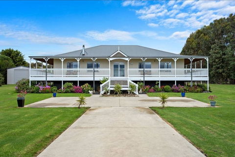 GALBRAITH BEACH STUDIO 2 - Accommodation Batemans Bay 1