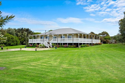 GALBRAITH BEACH STUDIO 2 - Accommodation Batemans Bay 3