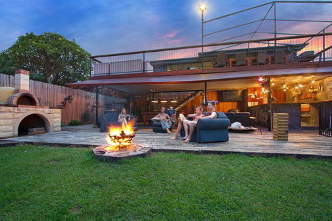 Gladstone Backpackers - Accommodation Batemans Bay 0
