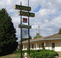 Golden Chain Garden Motor Inn Gundagai - Accommodation Batemans Bay