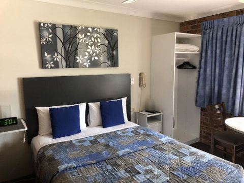Golden Grain Motor Inn - Accommodation Batemans Bay 0