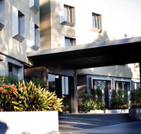 Golden Pebble Hotel - Accommodation Batemans Bay