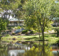 Granite Gardens Cottages  Lake Retreat - Accommodation Batemans Bay