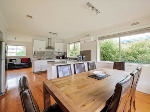 HAKUNA MATATA (No Worries) - Accommodation Batemans Bay 3