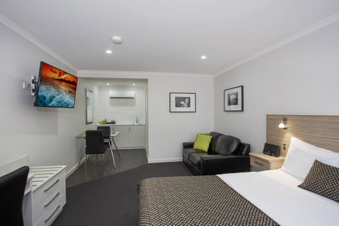 Hamilton Lonsdale Motel - Accommodation Batemans Bay 0