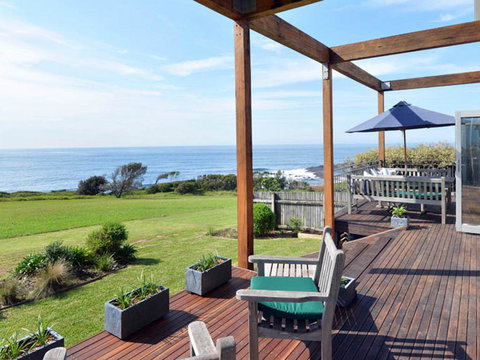 Hamptons Escape - Accommodation Batemans Bay 3