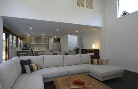 Heavenly - Accommodation Batemans Bay 2