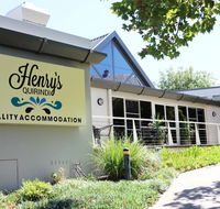 Henry's Quirindi - Accommodation Batemans Bay