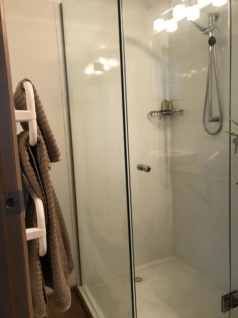 Hetos Hut - Accommodation Batemans Bay 1