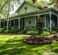 Heytesbury House - Accommodation Batemans Bay