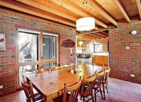 High Knob - Accommodation Batemans Bay 2