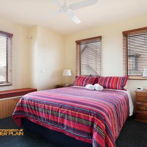 High Plains Drifter - Accommodation Batemans Bay 1