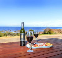 High Tide - Wallaroo Beachfront Property - Pet-Friendly - Accommodation Batemans Bay