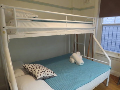 Highfield Private Hotel - Accommodation Batemans Bay 2