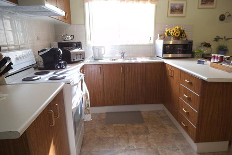 Hillview B & B Forbes - Accommodation Batemans Bay 1