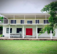 Holiday Rental - Huge House With Beach Views - Accommodation Batemans Bay