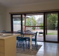 Homely Getaways - Eighth Street Mildura - Accommodation Batemans Bay