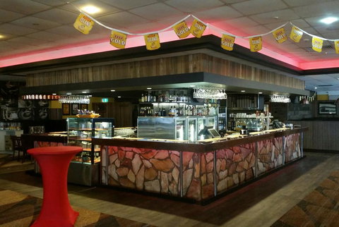 Isa Hotel - Accommodation Batemans Bay 3