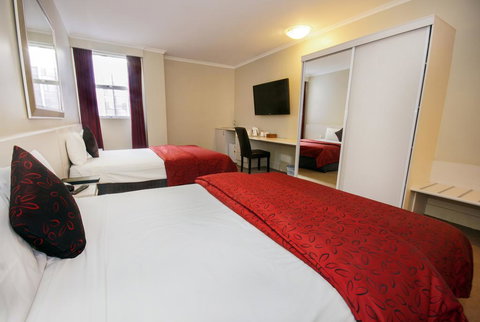 Isa Hotel - Accommodation Batemans Bay 2