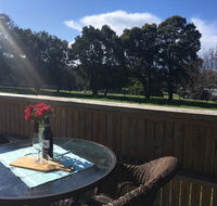 Jacaranda Retreat. Refreshing Recharge Relax  - Accommodation Batemans Bay