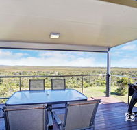 Jinalong 17 Pacific Street Family home great views.