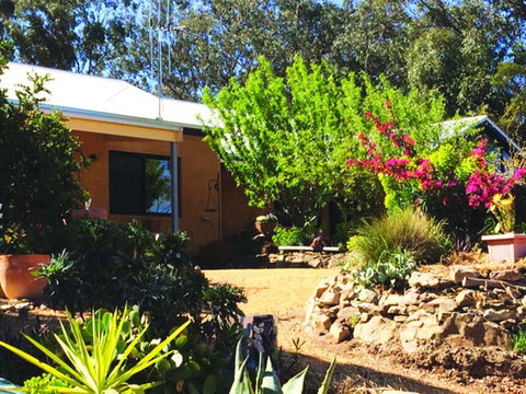 Kangaroo Hill Studio - Accommodation Batemans Bay 1