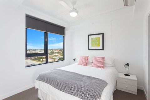 Keeping Cool On Connor - Executive 2BR Fortitude Valley Apartment With Pool And Views - Accommodation Batemans Bay 3
