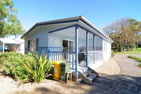 Kendalls Beach Holiday Park - Accommodation Batemans Bay 0