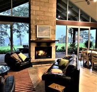 Kenwood Bank Vineyard Retreat - Accommodation Batemans Bay