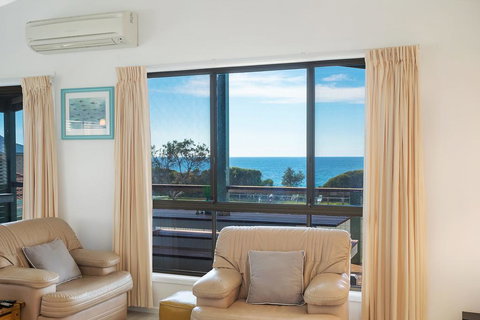 Kianga Parade Beach House - Accommodation Batemans Bay 2