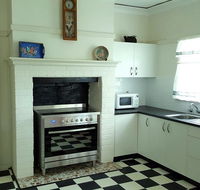 King Cottage - Accommodation Batemans Bay