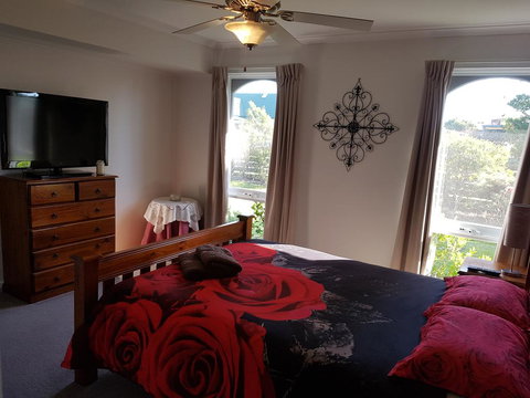 Kings Cottage - Accommodation Batemans Bay 0