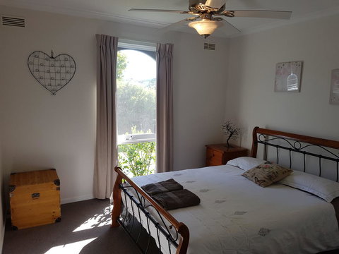 Kings Cottage - Accommodation Batemans Bay 3