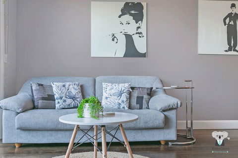 KOZYGURU ROZELLE COSY DREAM HOLIDAY HOME 3 BED HOUSE + FREE NRZ196 - Accommodation Batemans Bay 0