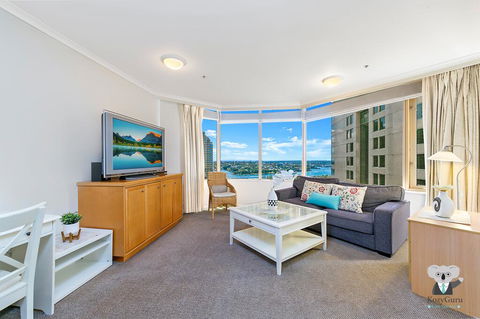 KOZYGURU THE ROCKS HARBOUR BRIDGE VIEW 1 BED APT SWIMMING POOL NTR098 - Accommodation Batemans Bay 0