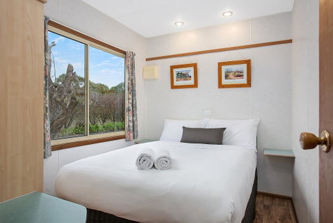 Lake Hamilton Motor Village And Caravan Park - Accommodation Batemans Bay 3