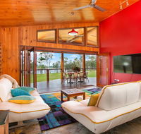 Lake Tinaroo Waterfrontage - Accommodation Batemans Bay
