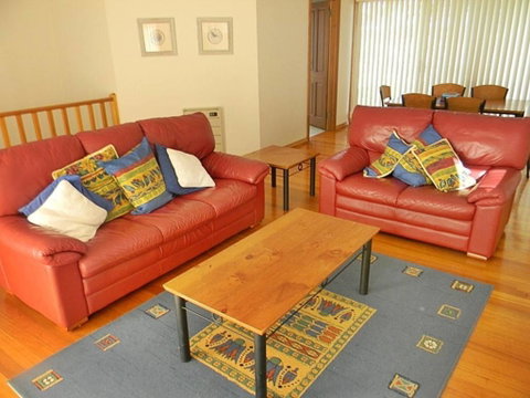 LAKESIDE2 - Accommodation Batemans Bay 1