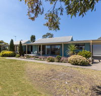 Lakeview - Waterviews on Newlands Arm - Accommodation Batemans Bay