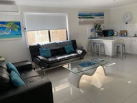 Book Barrack Point Accommodation Vacations Accommodation Batemans Bay Accommodation Batemans Bay