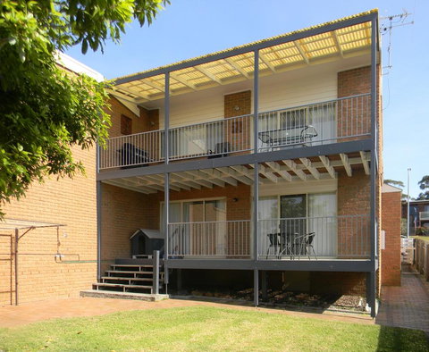 LIFE'S A BEACH - Accommodation Batemans Bay 0
